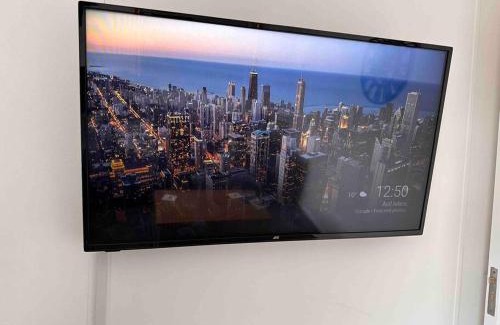 Glasgow Apartment | Semi-detached chalet at Maryville Caravan Site - Uddingston, Glasgow