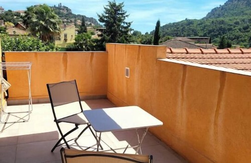 Tourrette-Levens House | Semi-detached house 20 minutes from Nice center Garden swimming pool Summer kitchen
