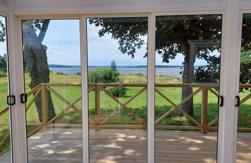 Brevens Bruk House | Semi-detached house directly on the lake, 4 or 8 beds