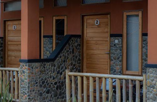 Bukit Lawang House | Sempurna Guest House & Jungle Trekking
