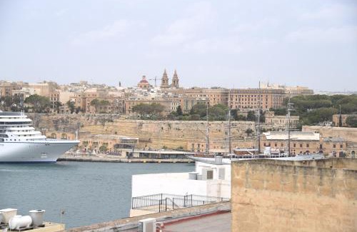 Senglea House | Senglea medieval house