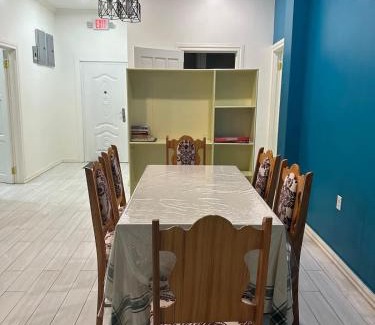 Georgetown Apartment | Senior Suite 3 Bedroom