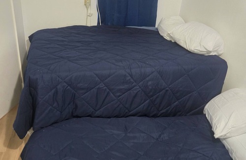 Wildwood Hotel | SeniorWeek, Soccer Team,Dance Team Hot Spot! 18 to rent Sleeps 30!