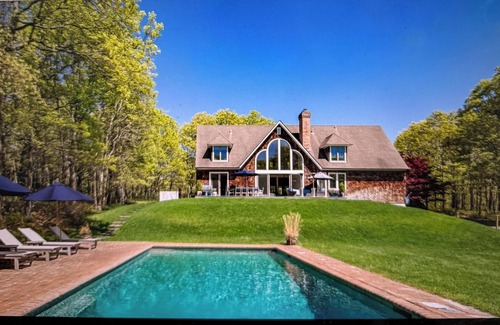 Northwest Harbor House | Sensational & Sophisticated 5 Bedroom Home in East Hampton