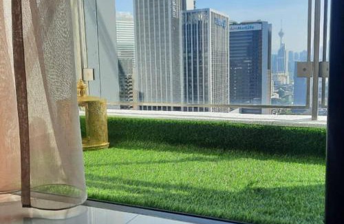 Brickfields Apartment | Sentral Suites Kuala lumpur By Leyla 3BR suites 8 pax
