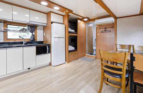 Pyoseon House | Seogwipo Pyoseoncaravan