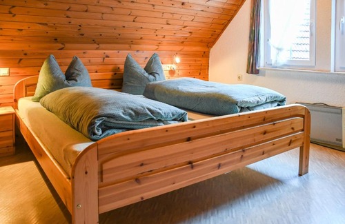 Hornberg House | Separates Ferienhaus Speicherhäusle auf dem Hasenhof mit eigener Terrasse mit Grill, Kachelofen, WLAN
