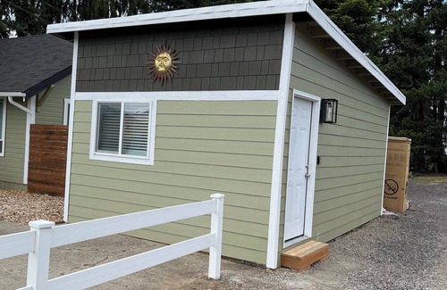 Carlsborg Cottage | Sequim And Sun