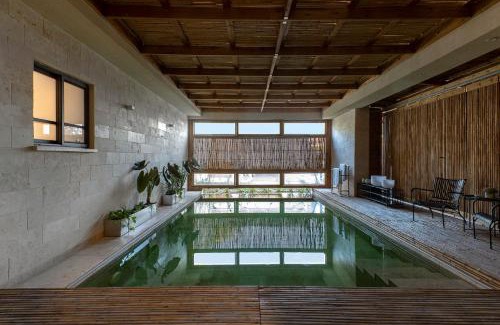 Emek Izrael Cabin | Sera Suites