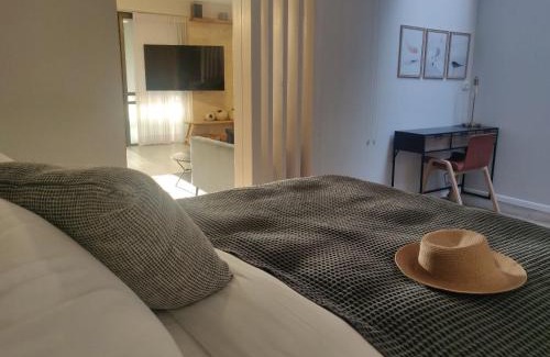 Emek Izrael Cabin | Sera Suites