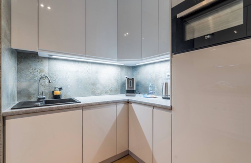 Stare Miasto District Apartment | Serbska Deluxe Studio