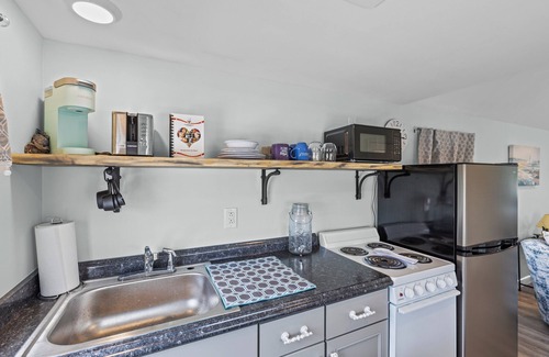 Oriental House | Serendipity Cottage II - Only Steps from Oriental Harbor