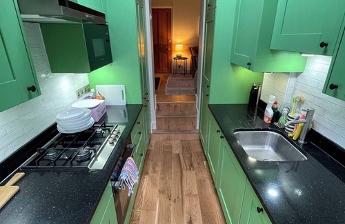 Waterloo House | Serene 2BD Home with Private Courtyard, Southwark