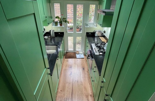 Waterloo House | Serene 2BD Home with Private Courtyard, Southwark