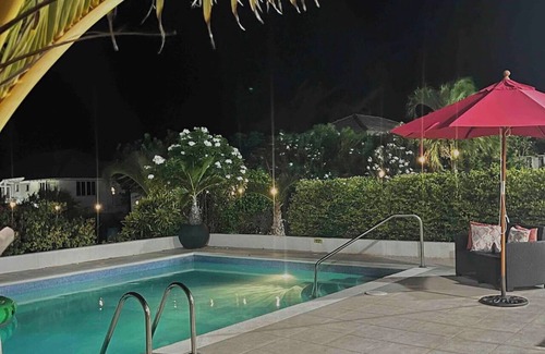 Inch Marlowe Villa | Serene Beautiful Villa in Inch Marlowe sleeps 8, with pool next to Lady Bay