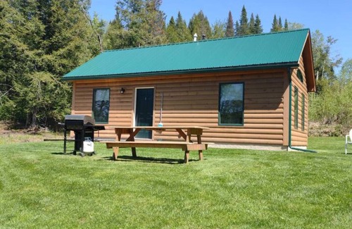 Hyde Park Apartment | Serene Country Cabins 3 In the heart of Vermont