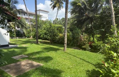 Gampaha House | Serene Deck Kadawatha