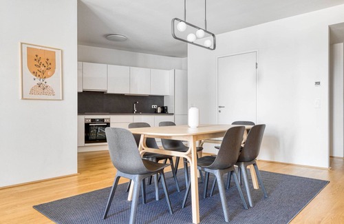 Favoriten Apartment | Serene Favoriten 2BR w/Gym, Lounge & Elevator, nr Metro, by Blueground
