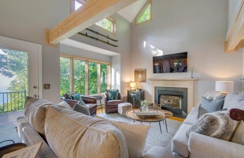 Pedlars Edge House | Serene Hideaway with Views, 1 Mi to Hike and Ski!