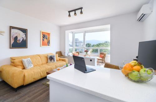 Plovdiv Apartment | Serene Luxe Oasis Retreat on the Outskirts by Flat Mаnager