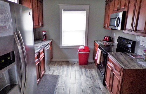 Potosi House | Serene, Modern, Cottage, access to a 60 Acre Lake