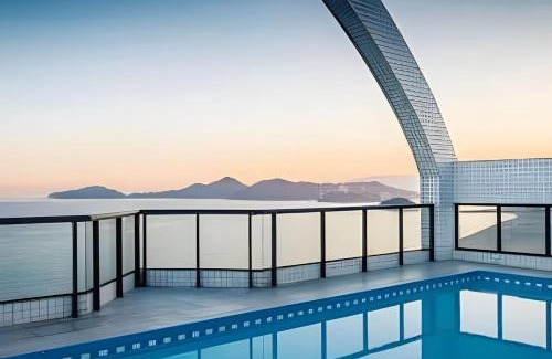 Boqueirao Apartment | "Serenidade Marítima: Vista Impressionante