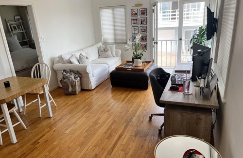 El Segundo Apartment | Serenity at the beach