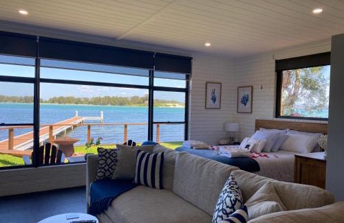 Marks Point Villa | Serenity by the Lake - Romantic Waterfront Couple's Getaway