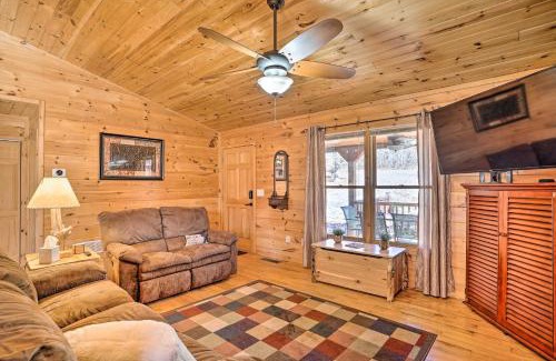 Mineral Bluff House | Serenity Cabin with Furnished Deck