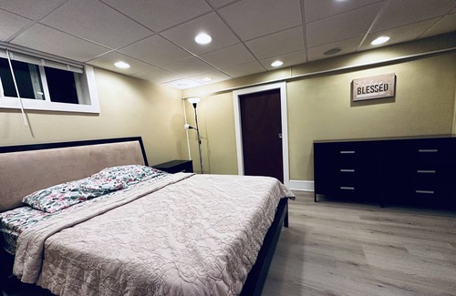 Butler Apartment | "Serenity in Butler: 2-BR Apartment with Backyard Oasis" Near NYC