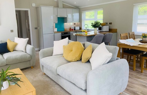 Otterham Apartment | Serenity Lodge- Valley 8