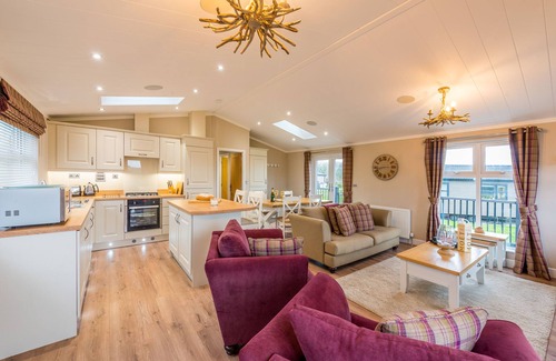 Otterham Apartment | Serenity Lodge- Valley 8