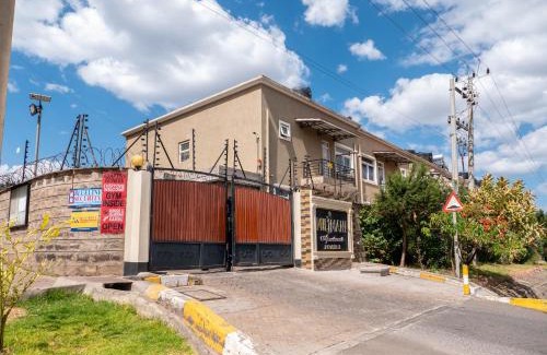 Hospital Apartment | Serenity Stays-Venus suite