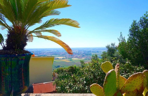 Sermoneta Villa | Sermoneta Historic Stone Village House With Pool in a Medieval Hill Town Close to Rome and Naples