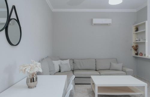 Gaitanion Apartment | Serotonin