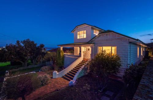 Albany House | Serpentine Rose