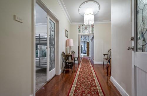 Albany House | Serpentine Rose