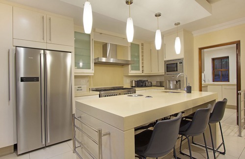 Constantia Villa | Serviced Exclusive Private Constantia Villa