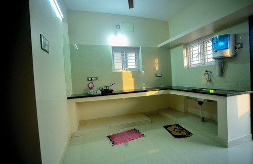 Palayankottai Hotel | SES LINGA COTTAGE