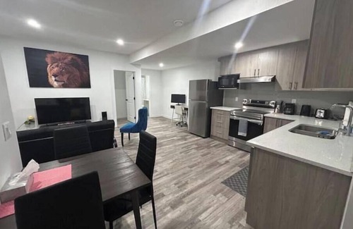 Southeast Calgary House | Seton Villas 5Bed Hse Including Basement & Kingbed