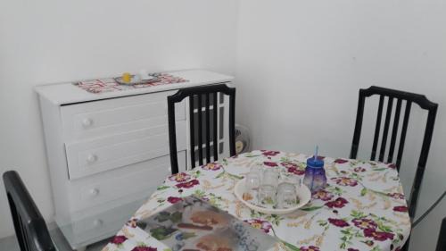 Centro de Vila Velha House | Seu Apto na Praia da Costa 7 Completo 2Q 2B 2S Ar Cond Geladeira Fogao TV Centro Sem escadas