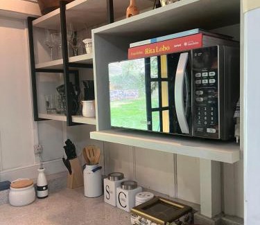 Apiai House | Seu Refúgio com Lareira Próximo ao Petar