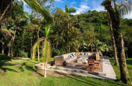 Apiai House | Seu Refúgio com Lareira Próximo ao Petar