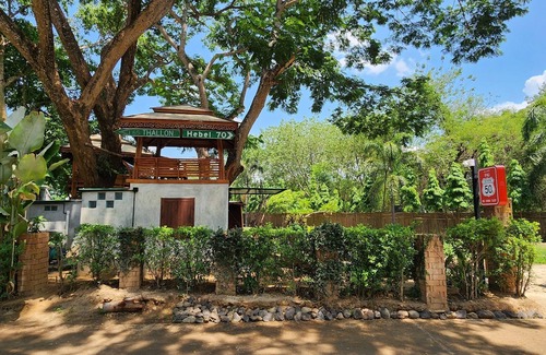 Pai Cabin | Seven 50s