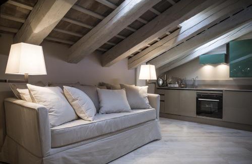 Trieste Old Town Apartment | Seven Historical Suites