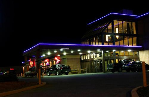 Regina Hotel | Seven Oaks Hotel Regina