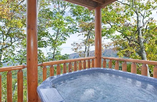 Sevierville Cabin | Sevierville - Legacy Mansion - 12 Bdrms.
