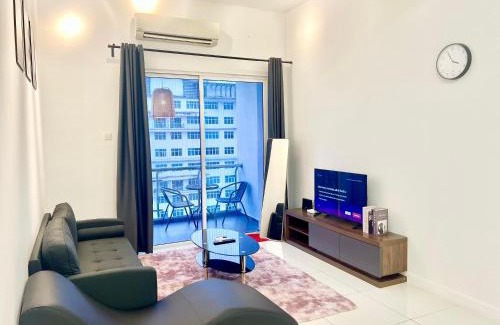 Bandar Puchong Jaya Apartment | SF 1-12Pax Puchong Sky Pod 3Room IOI Mall 8 Bed LRT