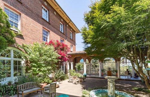 Hayes Valley Bed & Breakfast | SF Zen Center Guestrooms