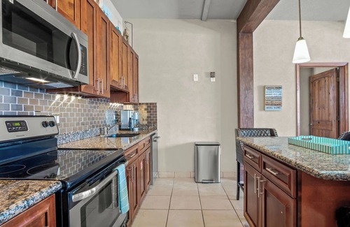 Port Aransas House | Shadow Palm Villa 3 Private Resort Villa
